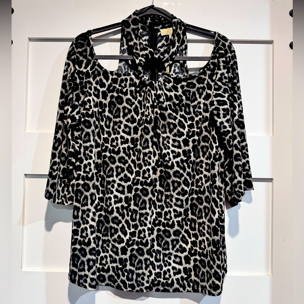 Michael Kors Womens Plus Blouse Cold Shoulder Eyelet Black Size 2x main image 1